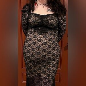 Black Lace Long Sleeve Dress